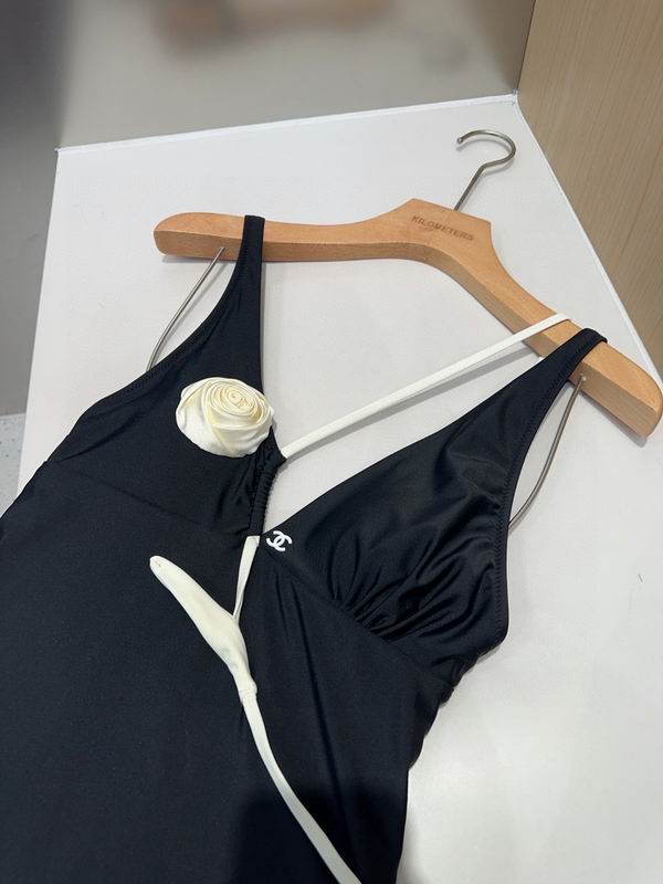 Chanel S-L 136 (3)